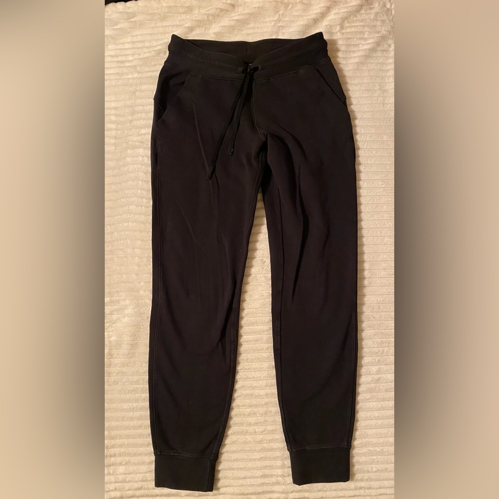 Lululemon Joggers - Black - Size 4